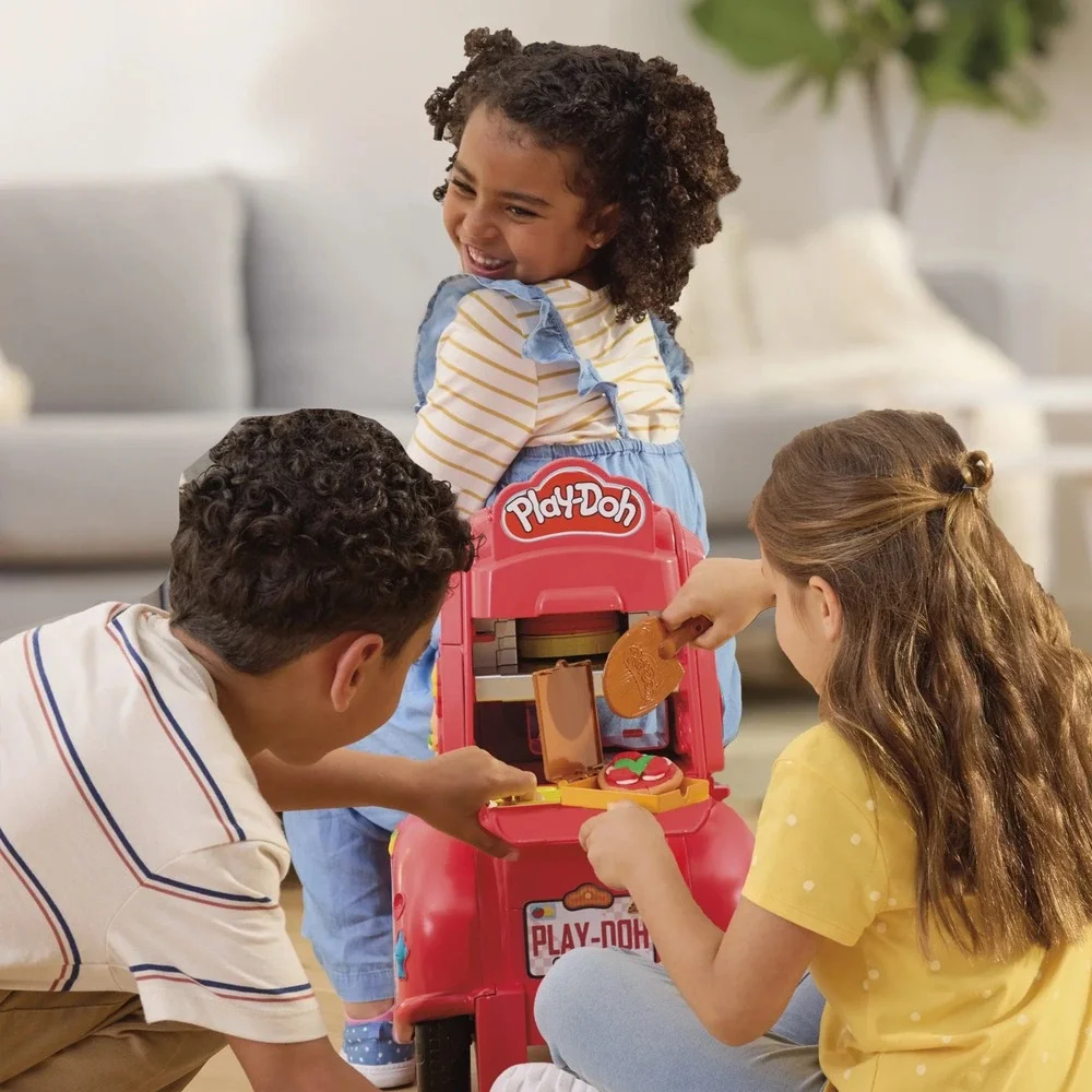 Play-Doh Pizza Delivery Scooter Playset,‎ Large Ride-On Play Toys, Ages 3-5 NEW